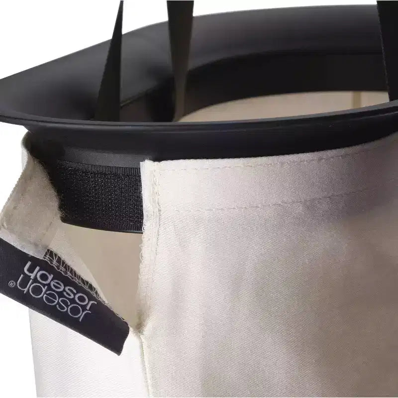 Panier à linge Joseph Joseph Tota Trio Luxe 90L en bambou - Noir Carbone