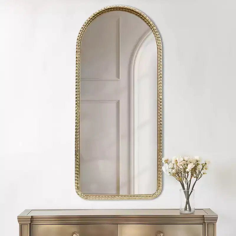 Madison Park 20 po x 45 po Mia Miroir mural de luxe élégant en métal doré, arche et charme : Aucun assemblage, rectangulaire, encadré, montage mural