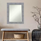 Amanti Art Miroir mural encadré rustique 23 po x 29 po, gris : verre biseauté, cadre en polystyrène, aucun assemblage requis