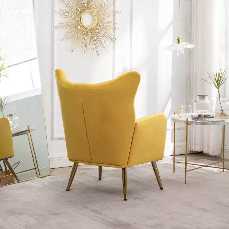 Fauteuil d'appoint en velours capitonné à dossier haut Sovarol de Roundhill Furniture, jaune