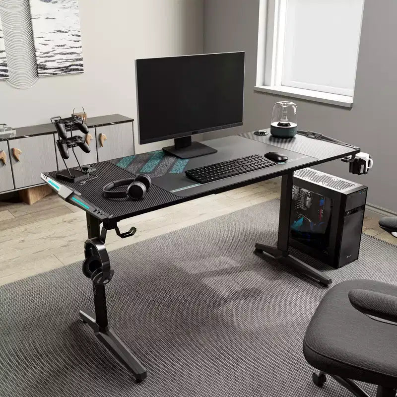 Bureau de gamer EUREKA ERGONOMIC avec accessoires intégrés, 58,27 P x 23,62 L x 31,22 H, Noir