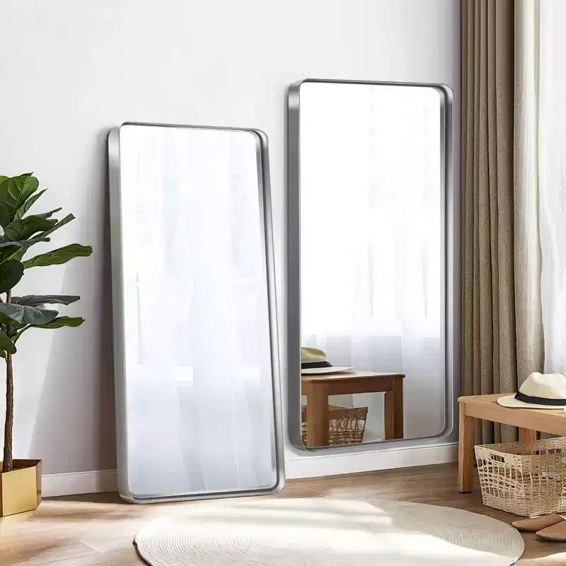 Rectangular Wall Mirror in Aluminum Alloy with Soft Rounded Edges and Silver Electroplating