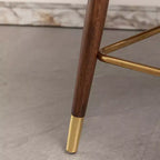 Tabouret de comptoir Roundhill Furniture Nevis de style moderne du milieu du siècle en similicuir touffeté avec garniture cloutée, blanc, ensemble de 2