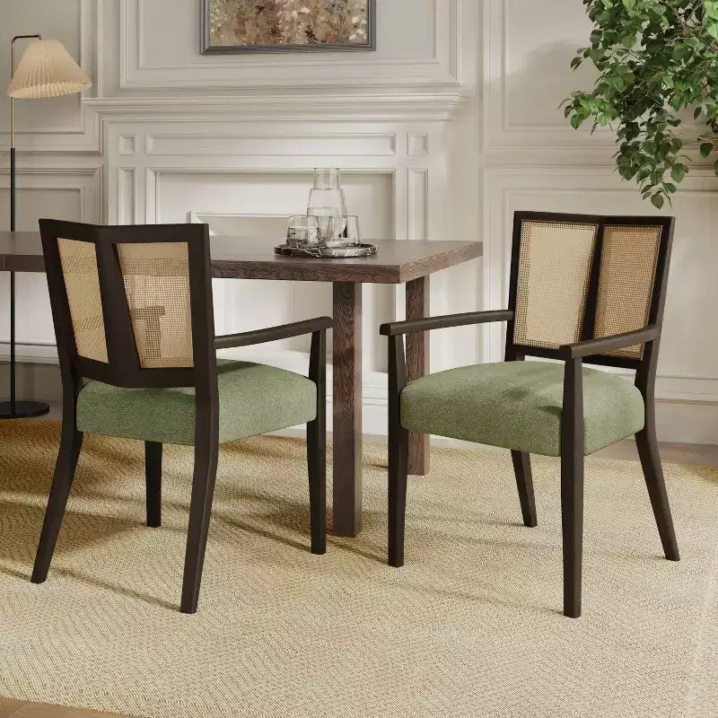 Chaises de salle à manger capitonnées en bois d'hévéa Hana de Christopher Knight Home avec sangles en rotin (lot de 2)