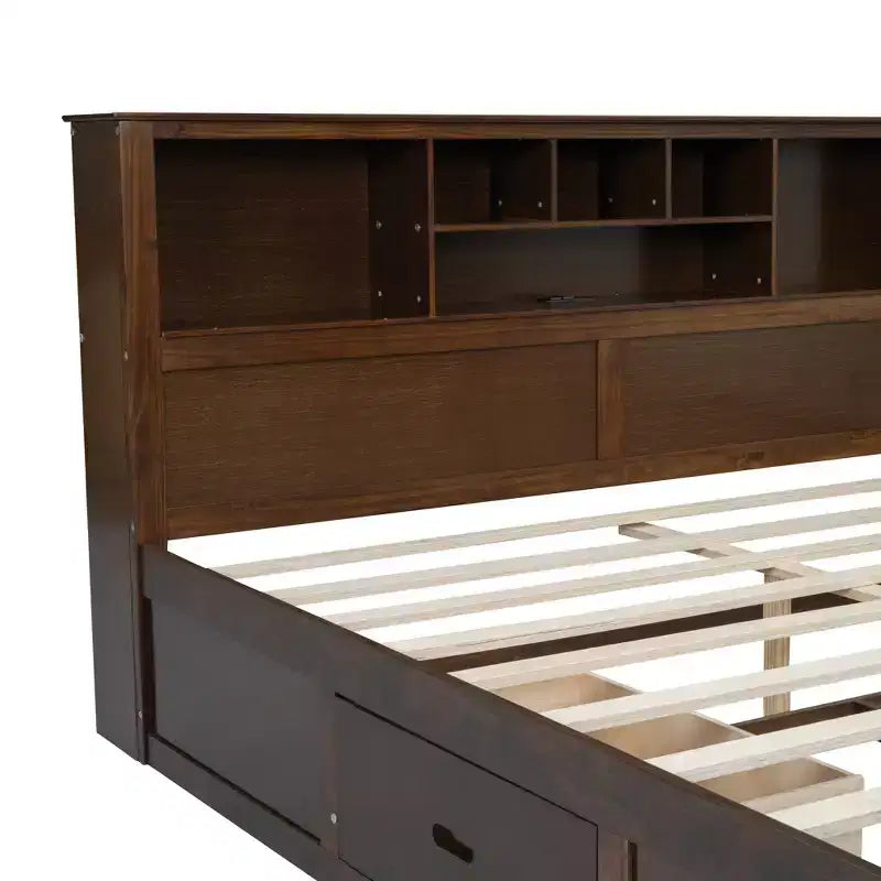 Lit plateforme en bois King Size Whisen avec tête de lit multi-rangements, port USB et tiroirs
