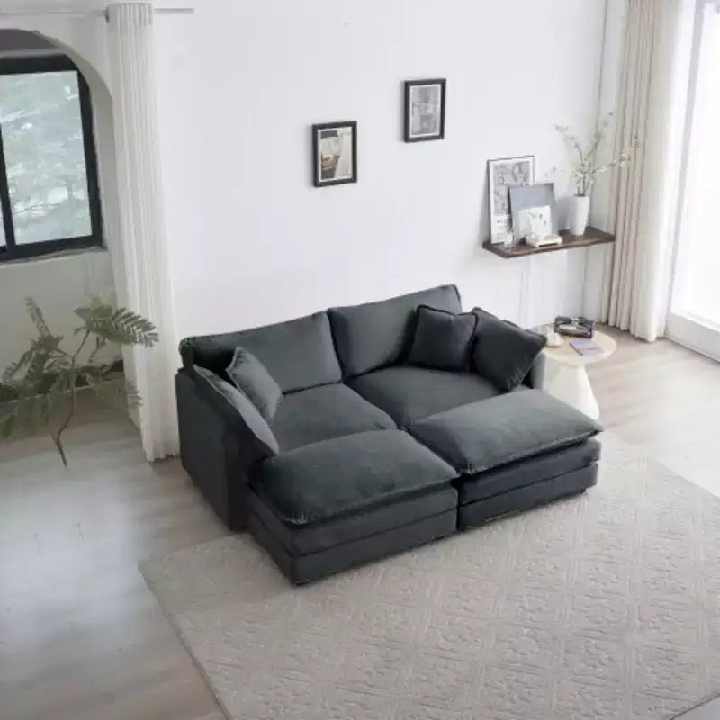 Ensemble de 4 pièces : Canapé 2 places capitonné et 2 poufs, Causeuse.