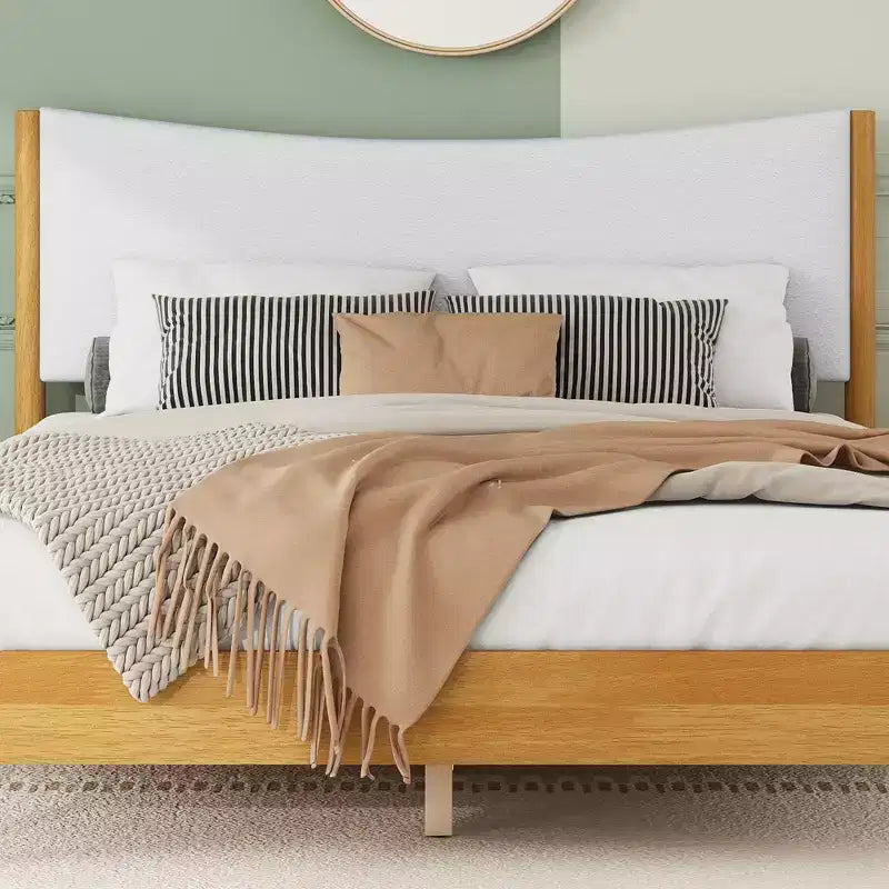 Lit moderne Queen Size GDFStudio Tracy en bois d'hévéa avec tête de lit capitonnée en velours Teddy