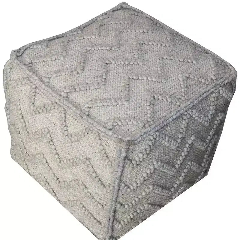HomeRoots Pouf-Ottoman Cube Chevron 18 po en mélange de laine et de coton gris