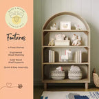 Bibliothèque ouverte en bois Buzz & Bloom avec dessus arrondi couvert, 4 étagères et pieds cylindriques