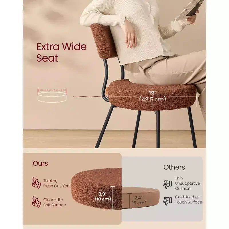Lot de 2 Chaises de Salle à Manger Modernes Rembourrées avec Dossier Incurvé, Tissu Polaire Pelucheux et Cadre en Acier Robuste pour une Assise Confortable