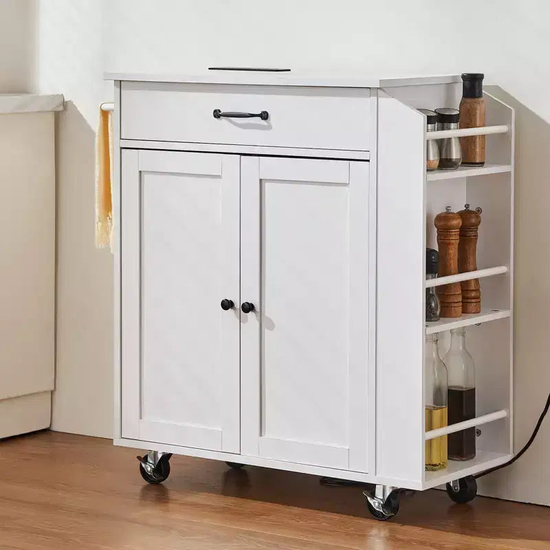 Chariot d'îlot de cuisine VEVOR, chariot mobile de 81 cm avec armoire de rangement, table roulante avec prise de courant, étagère à épices, porte-serviettes, étagère réglable, blanc