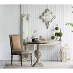 Miroir mural décoratif blanc de 30 x 23,5 pouces avec motifs de volutes