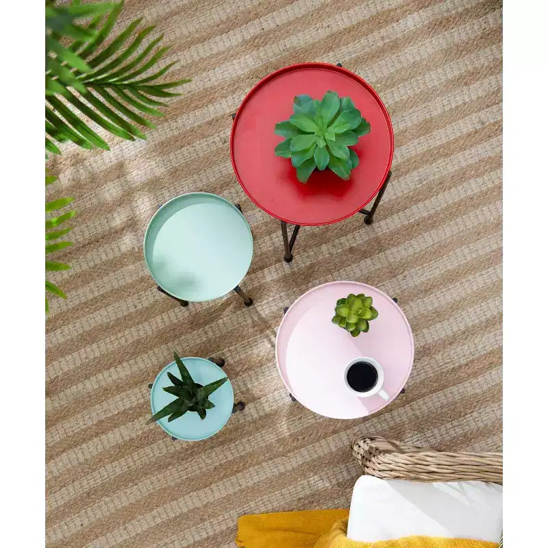 Ensemble de 4 supports à plantes gigognes multicolores à cadre métallique