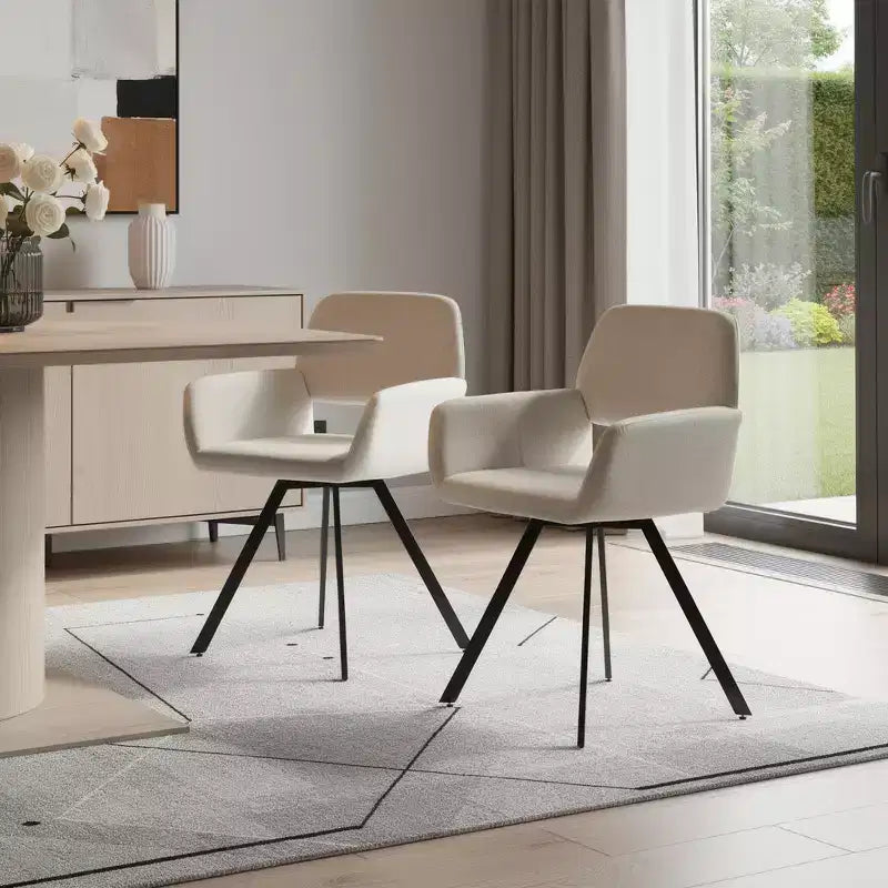 HomeRoots Lot de deux chaises de salle à manger avec accoudoirs en tissu beige et noir et acier