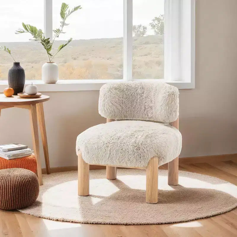 Fauteuil d'appoint sans accoudoirs en peluche de luxe en fausse fourrure, pieds en bois élégants pour salon, chambre, appartement ou balcon - Panipeachy