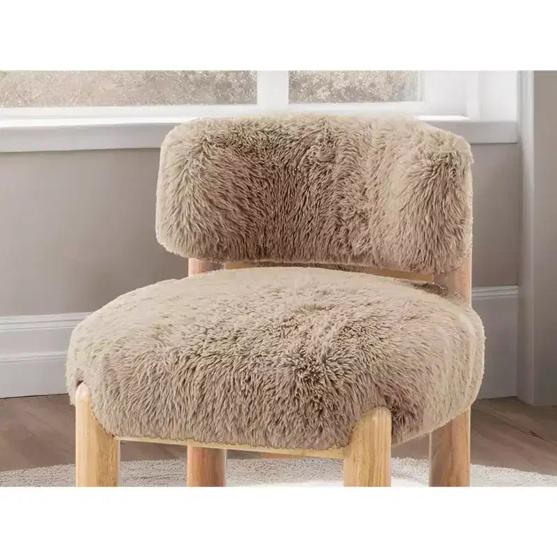 Fauteuil d'appoint sans accoudoirs en peluche de luxe en fausse fourrure, pieds en bois élégants pour salon, chambre, appartement ou balcon - Panipeachy