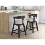 Signature Design by Ashley Haddigan Tabourets de bar pivotants rembourrés, hauteur comptoir, lot de 2, assise grise avec cadre marron foncé