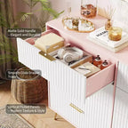 Commode cannelée COZONY avec 8 tiroirs, commode en bois moderne de 140 cm de large avec poignées métalliques, commode de chambre et meuble TV pour salon