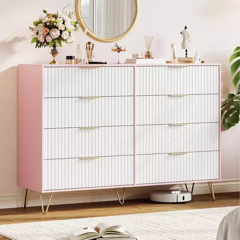 Commode cannelée COZONY avec 8 tiroirs, commode en bois moderne de 140 cm de large avec poignées métalliques, commode de chambre et meuble TV pour salon