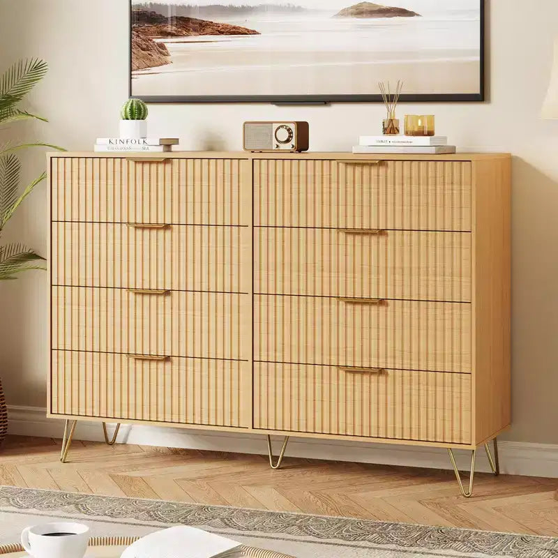 Commode cannelée COZONY avec 8 tiroirs, commode en bois moderne de 140 cm de large avec poignées métalliques, commode de chambre et meuble TV pour salon