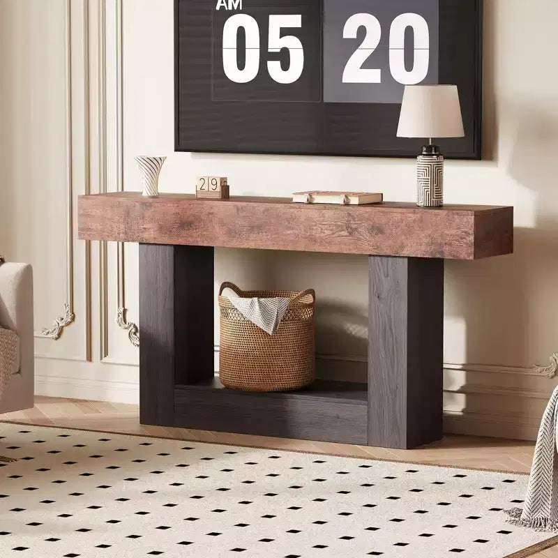 Table d'entrée de 63 pouces, console étroite et longue à 2 niveaux avec rangement et station de charge, table de canapé en bois de style ferme derrière le canapé pour l'entrée, le foyer