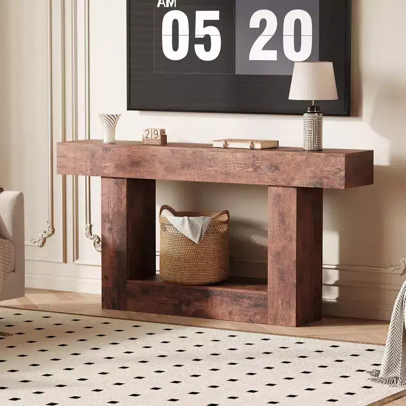 Table d'entrée de 63 pouces, console étroite et longue à 2 niveaux avec rangement et station de charge, table de canapé en bois de style ferme derrière le canapé pour l'entrée, le foyer