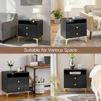 TYBOATLE Table de chevet en rotin avec station de recharge sans fil, Table d'appoint moderne du milieu du siècle avec 2 tiroirs tressés bohème, Table de chevet en bois pour chambre à coucher