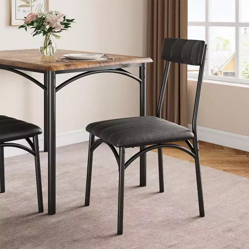 Ensemble table à manger et 4 chaises pour petits espaces, table de cuisine avec 4 chaises rembourrées, structure moderne en bois et métal pour appartement, salle à manger