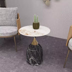 Chaise de salle à manger moderne LeisureMod Kora en similicuir – Assise rembourrée avec pieds en acier épurés