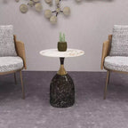 Chaise de salle à manger moderne LeisureMod Kora en similicuir – Assise rembourrée avec pieds en acier épurés