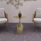 Chaise de salle à manger moderne LeisureMod Kora en similicuir – Assise rembourrée avec pieds en acier épurés
