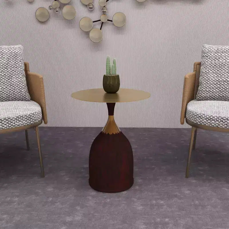 Chaise de salle à manger moderne LeisureMod Kora en similicuir – Assise rembourrée avec pieds en acier épurés