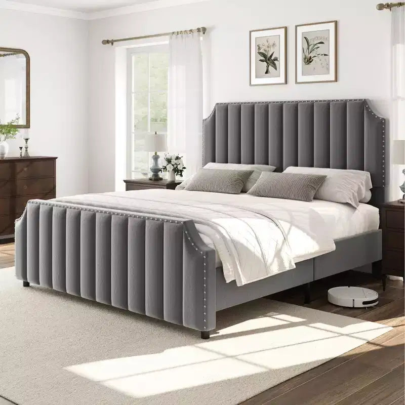 Cadre de lit Queen Size en Velours avec Tête de Lit et Pied de Lit de 127,5 cm de Haut. Lit Plateforme Rembourré avec Garniture à Clous, Lattes en Bois, Aucun Sommier Tapissier Requis