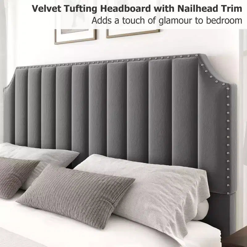 Cadre de lit Queen Size en Velours avec Tête de Lit et Pied de Lit de 127,5 cm de Haut. Lit Plateforme Rembourré avec Garniture à Clous, Lattes en Bois, Aucun Sommier Tapissier Requis