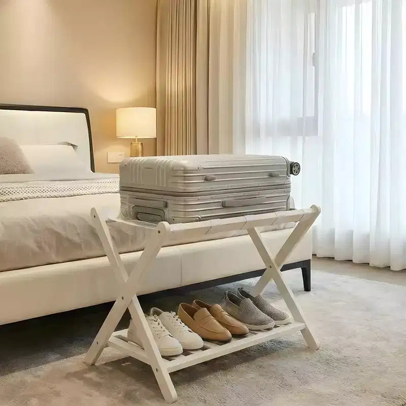 Lot de 2 porte-bagages pliables en bambou avec étagère à 2 niveaux, support de valise blanc de qualité supérieure supportant 68 kg pour chambres et hôtels