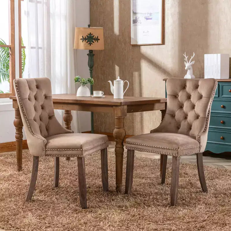 Chaises de salle à manger Harrington Collection modernes en velours capitonné, pieds en bois massif avec garniture cloutée, lot de 2 chaises d'appoint rembourrées contemporaines, Kaki