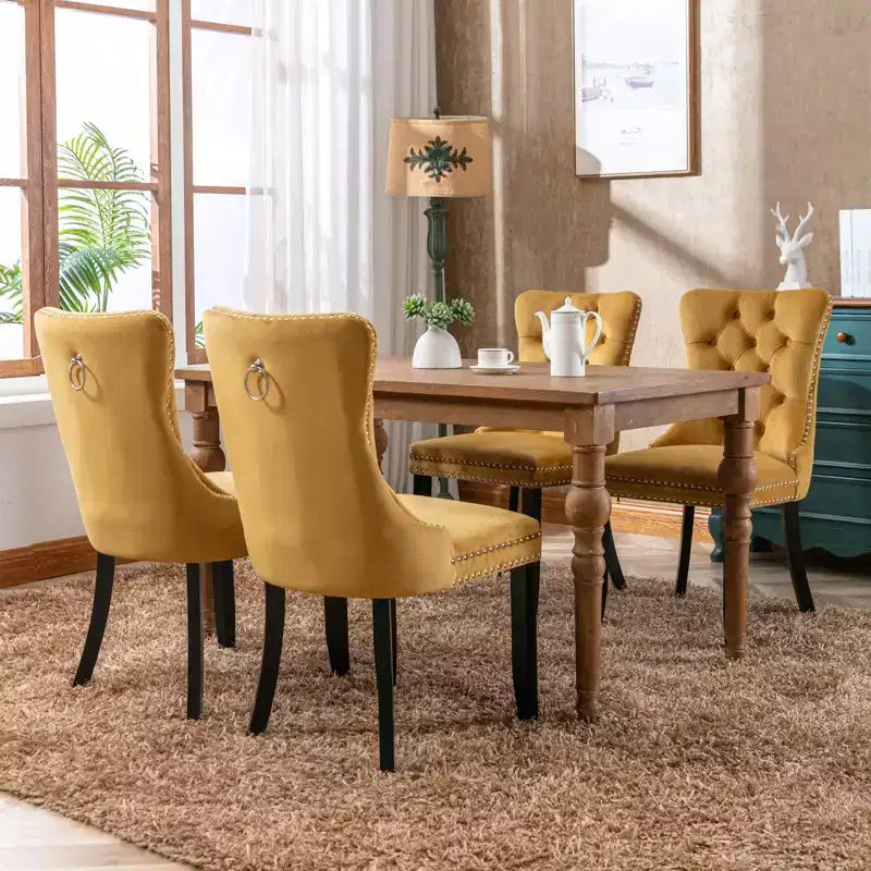 Harrington Collection Chaises de salle à manger modernes en velours capitonné, pieds en bois massif avec garniture cloutée, lot de 2 chaises d'appoint contemporaines rembourrées, doré