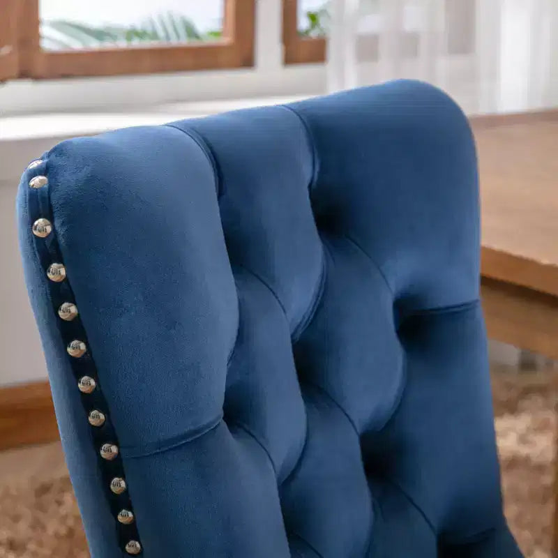 Chaises de salle à manger modernes en velours capitonné Harrington Collection, pieds en bois massif avec garniture cloutée, lot de 2 chaises d'appoint rembourrées contemporaines, bleu marine