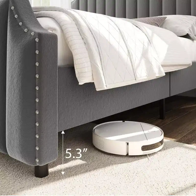 Cadre de lit plateforme en suède, hauteur 127,5 cm, tête et pied de lit matelassés avec rivets, pas besoin de sommier tapissier, beige.