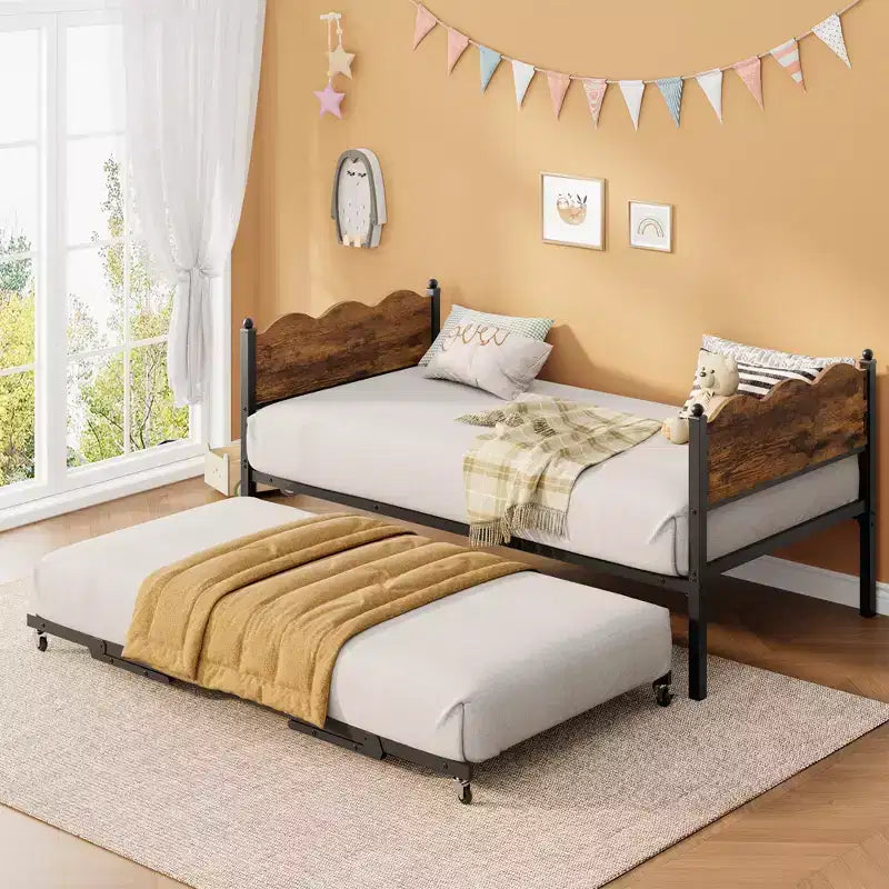 Lit de repos avec lit gigogne, lit de repos simple avec support à lattes métalliques et roulettes verrouillables, tête de lit ondulée avec grain de bois, canapé-lit peu encombrant