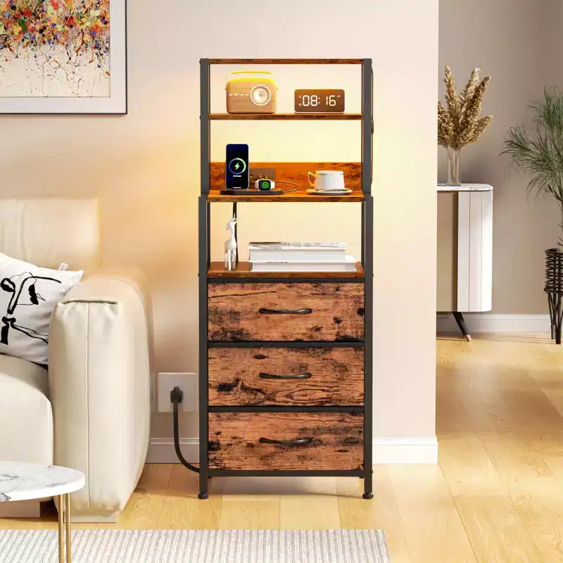 Table de chevet haute et étroite marron avec 4 étagères de rangement, 3 tiroirs en tissu PU, table d'appoint moderne pour chambre et salon