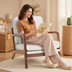 Fauteuil d'appoint moderne du milieu du siècle Summit Adventure avec accoudoirs, coussin lombaire, cadre en bois massif et revêtement crème