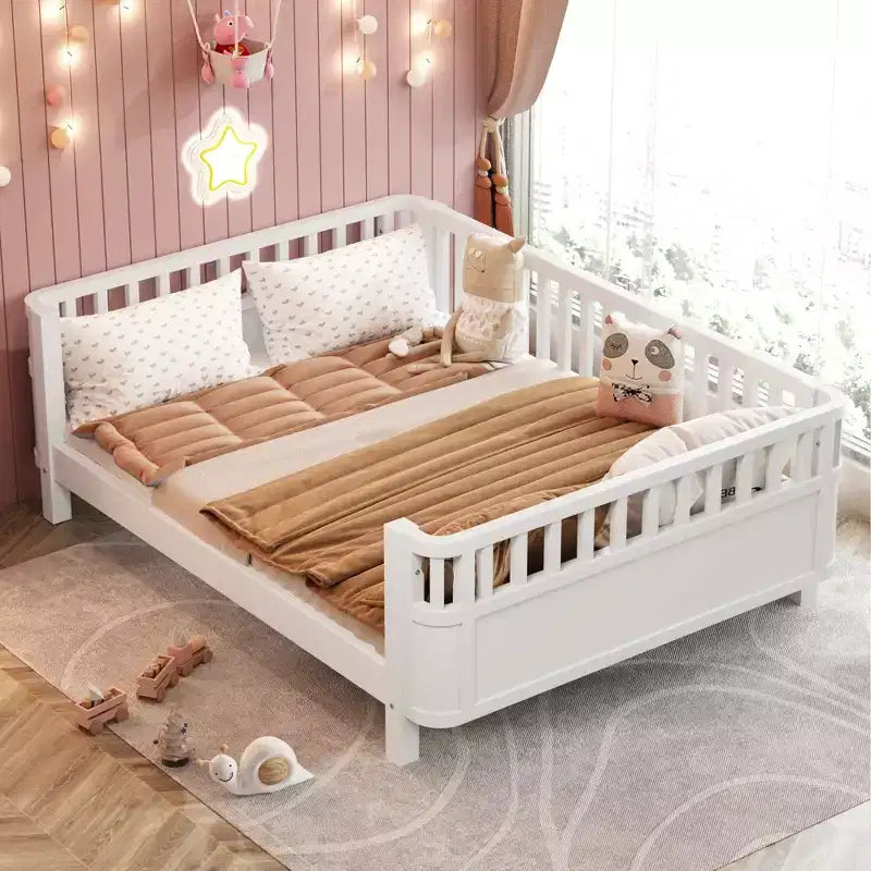 Lit de plate-forme en bois de pin moderne Betsy GDFStudio pour enfants avec main courante détachable