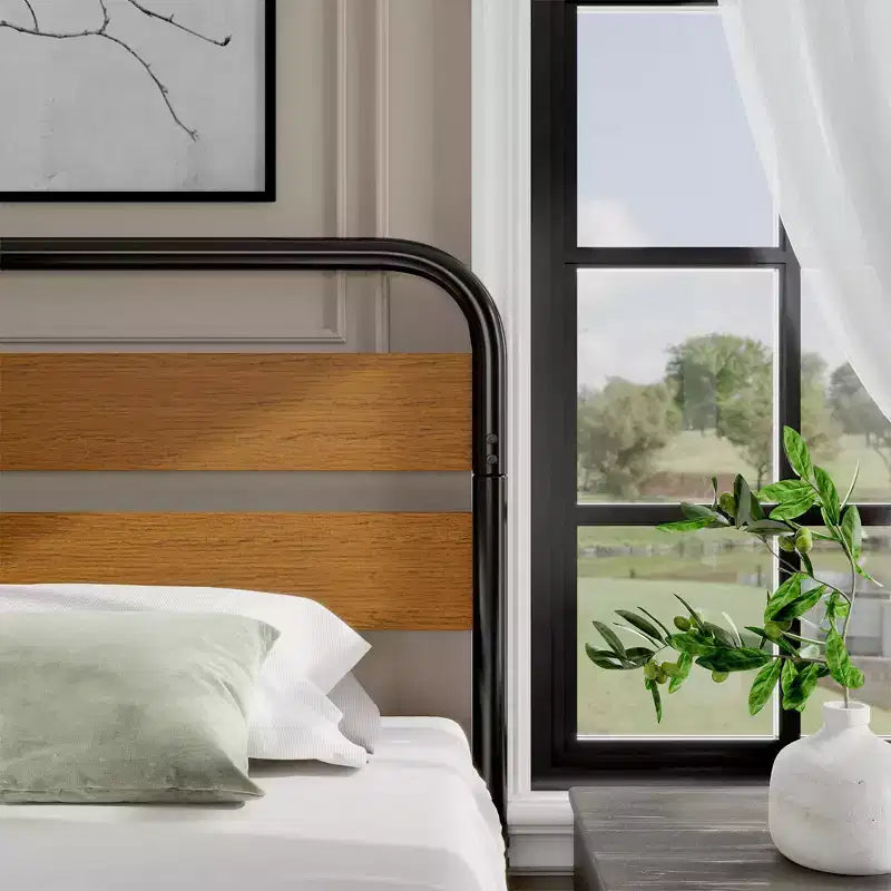 Cadre de lit King avec tête de lit en bois, brun bois de santal, lattes métalliques robustes, rangement sous le lit, silencieux, sommier tapissier non requis