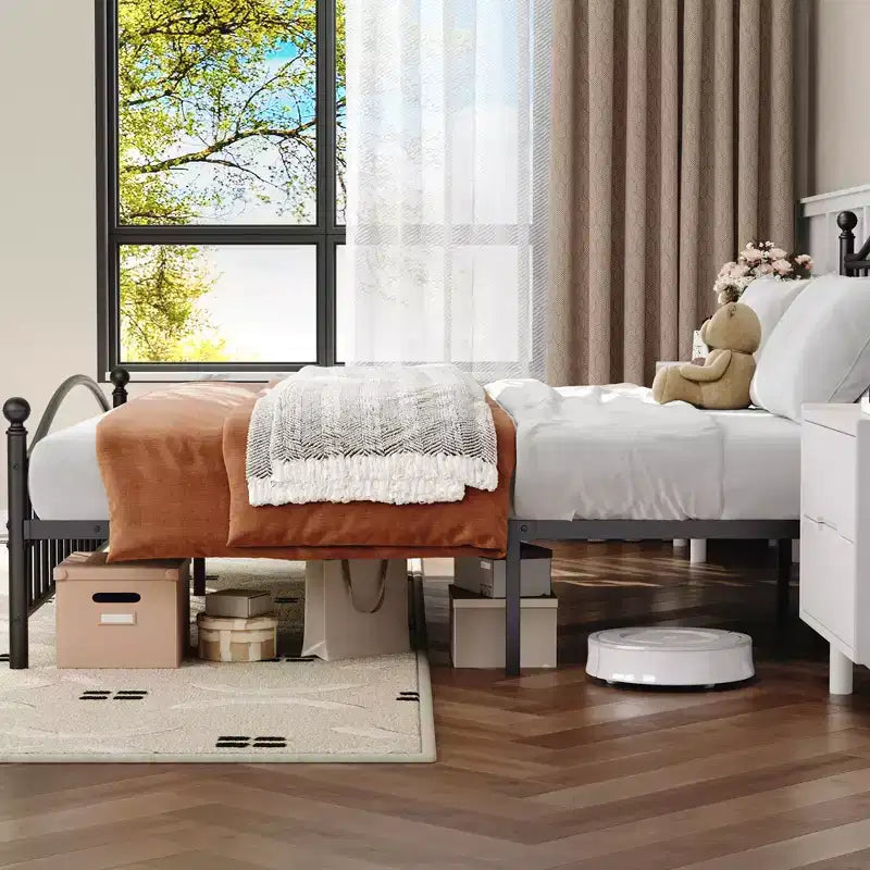 Cadre de lit plateforme en métal COZONY avec tête et pied de lit de style victorien, support à lattes en acier, pas besoin de sommier tapissier, assemblage facile, noir