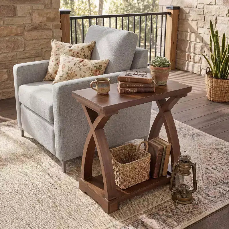 Table d'appoint Lantine en bois massif, petite table d'appoint avec étagère de rangement, table d'appoint étroite à 2 niveaux pour salon, chambre, petits espaces