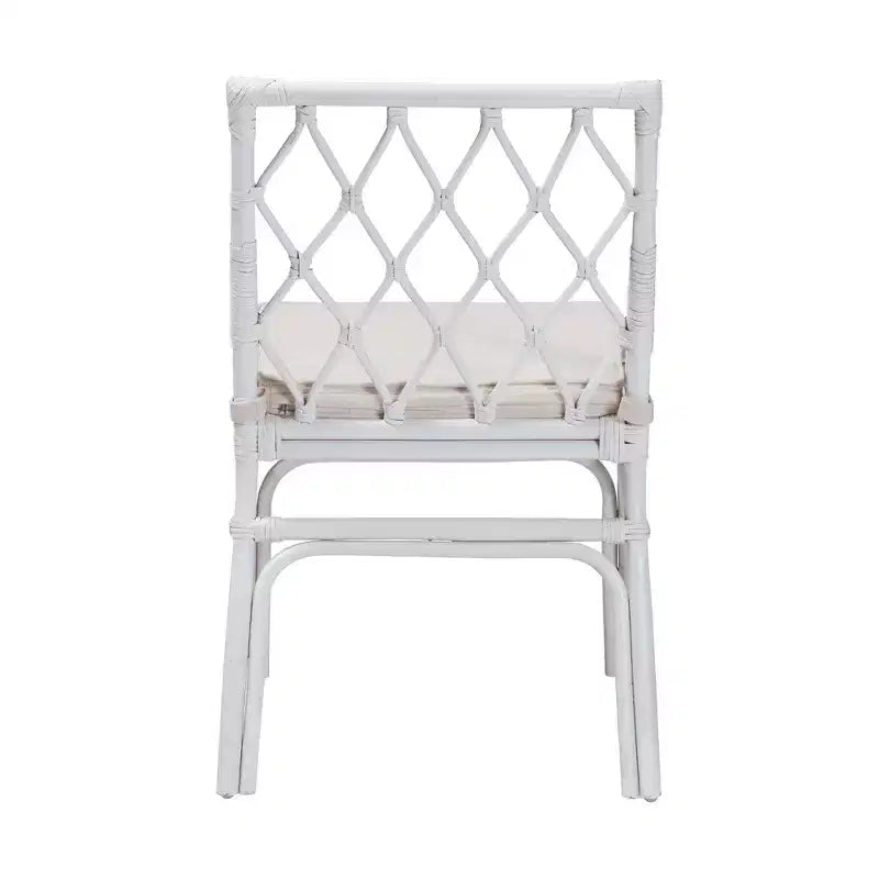 Chaise de salle à manger en rotin Carwyn Bali et Pari Blanche