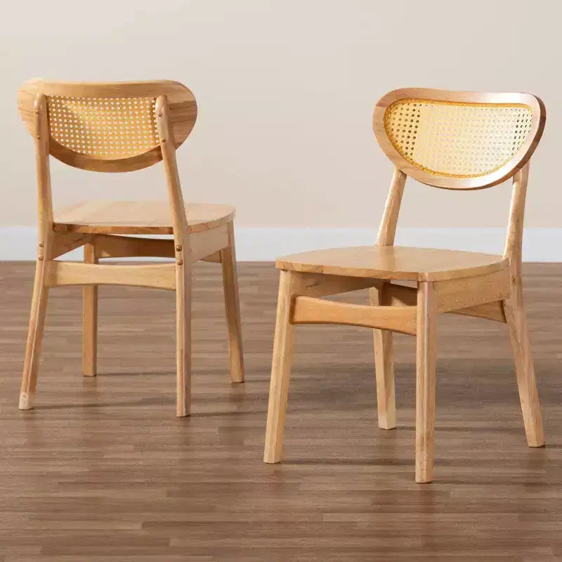 Baxton Studio Lot de 2 chaises de salle à manger Nenet en bois et rotin chêne marron/marron clair : style milieu de siècle, dossier en croissant, pieds inclinés