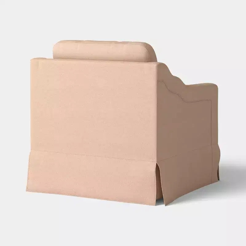Fauteuil pivotant accentué déhoussable à accoudoirs inclinés, tissu haute performance Blush - Threshold™ conçu avec Studio McGee ; assemblage requis