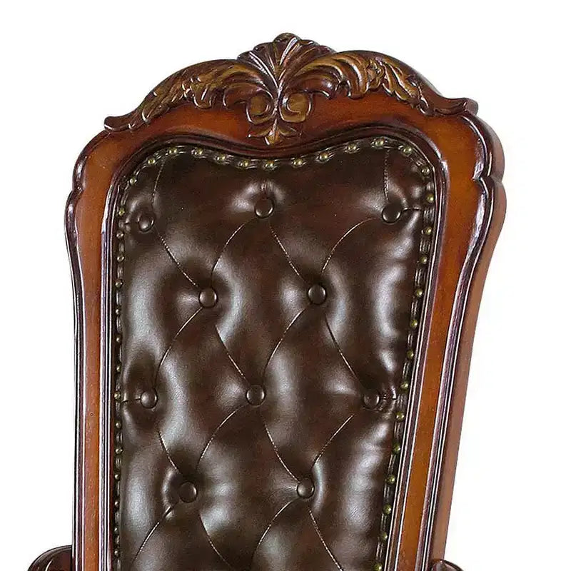 Fauteuil d'appoint Acme Furniture 21" Dresden Chêne cerisier PU : Rembourrage en cuir, Cadre en bois, Aucun assemblage requis